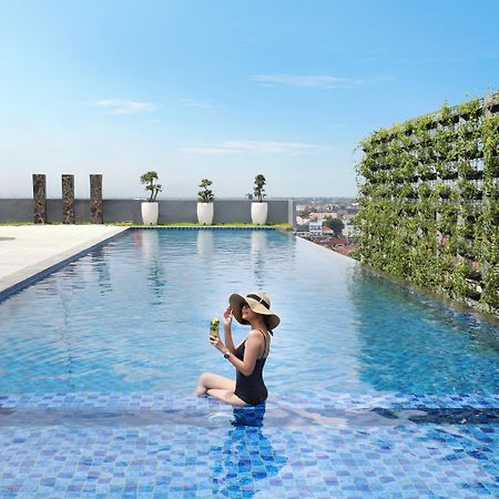 Novotel Suites Yogyakarta Malioboro Exterior foto