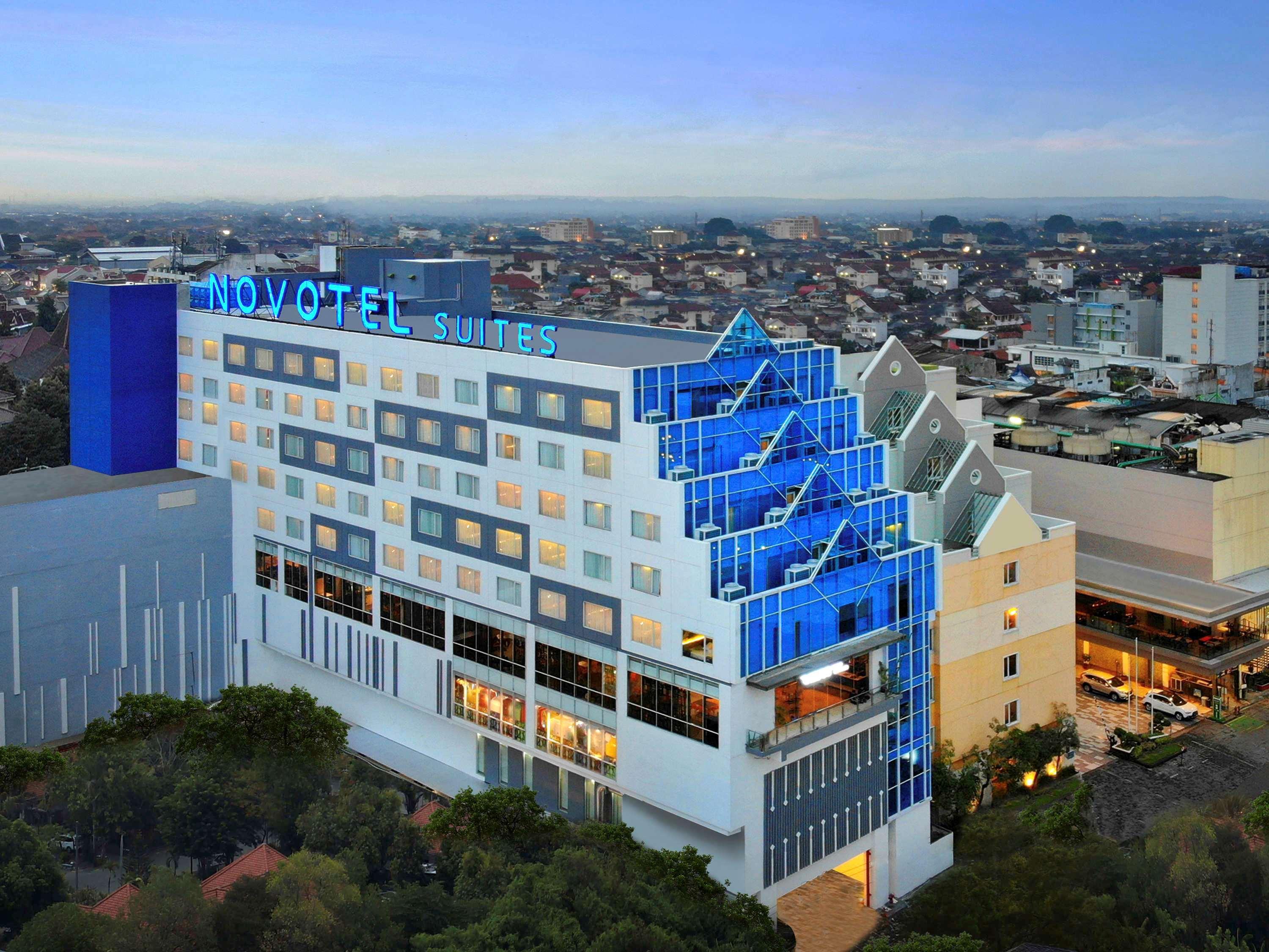 Novotel Suites Yogyakarta Malioboro Exterior foto