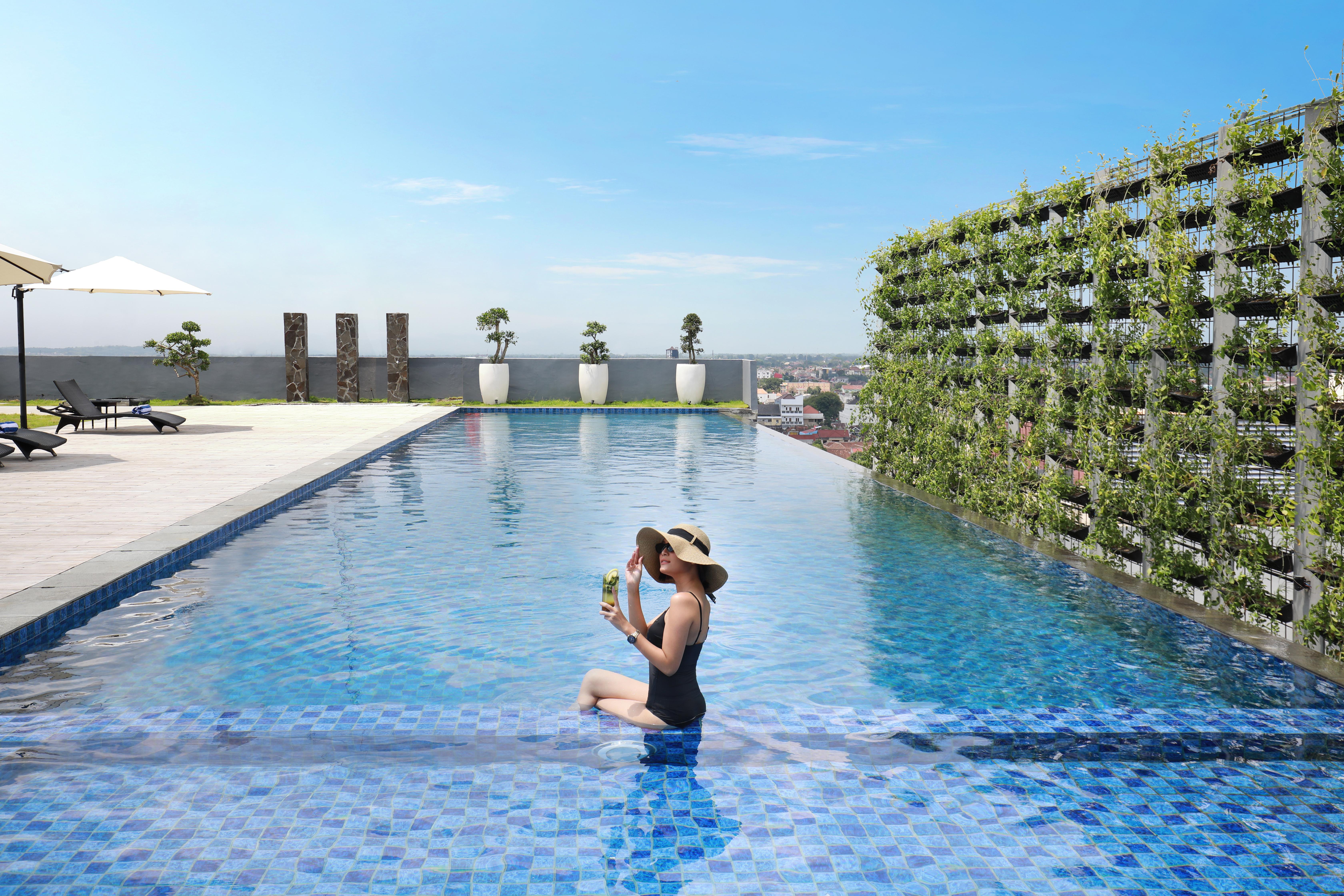 Novotel Suites Yogyakarta Malioboro Exterior foto