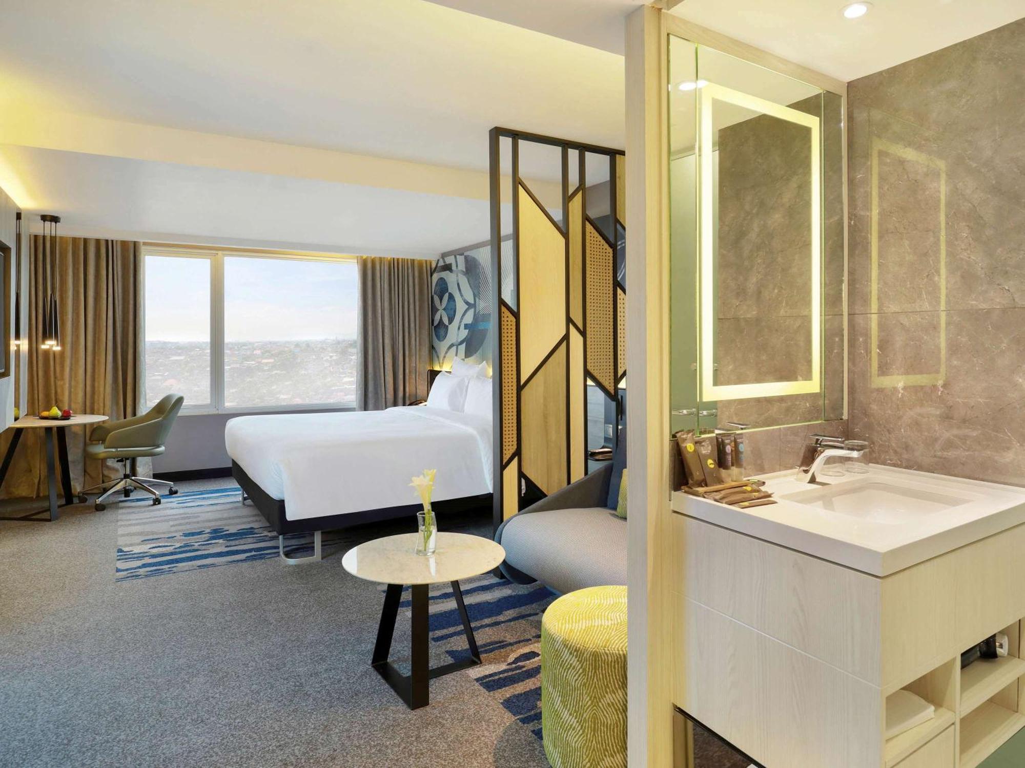 Novotel Suites Yogyakarta Malioboro Exterior foto