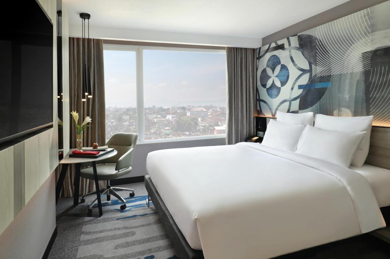 Novotel Suites Yogyakarta Malioboro Exterior foto