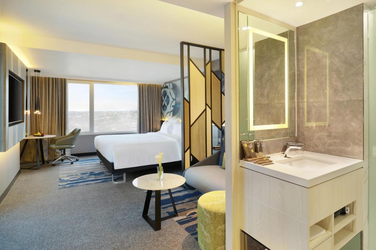 Novotel Suites Yogyakarta Malioboro Exterior foto